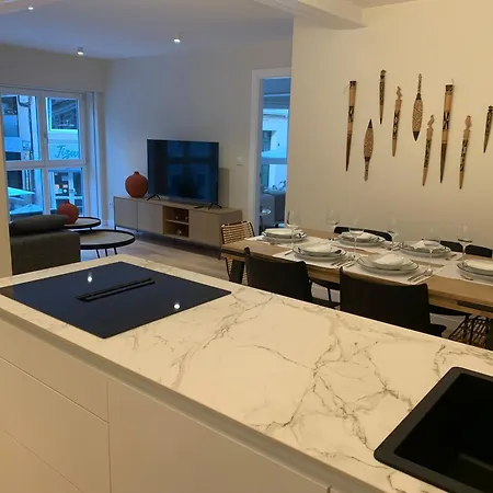 Terrazas I Lujo Frente A La Plaza De Santa Eufemia Апартаменты *